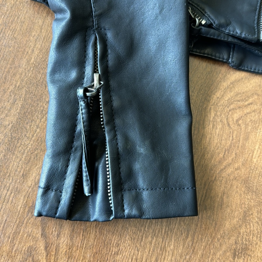 Leather jacket - Picture 3 of 5